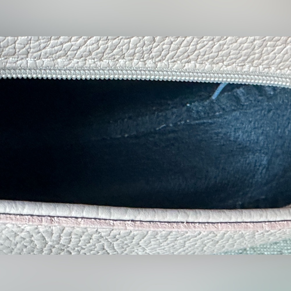 Genuine Leather Crossflap Lightweight Crossbody Dusty Rose Bag Made in Italy - Picture 10 of 10